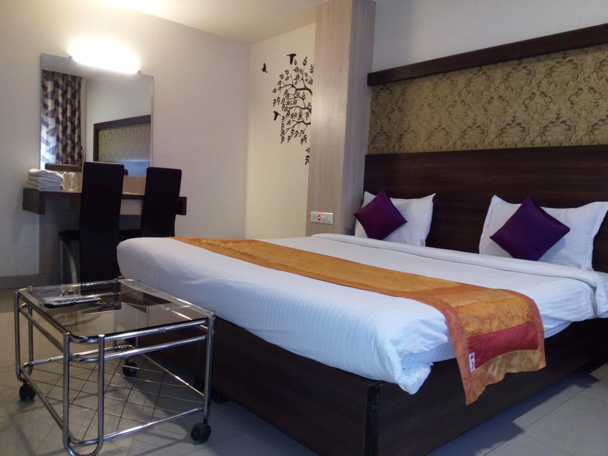 Hotel Veer Residency Panvel Exterior photo